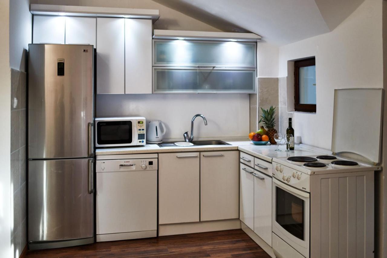 Family Residence Petrovac מראה חיצוני תמונה